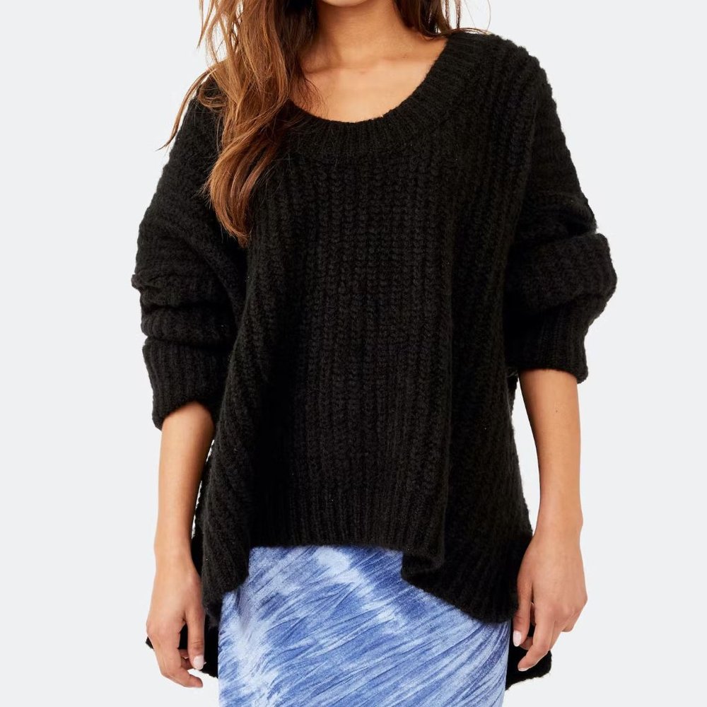 NEW Free People Blue Bell U V Neck Oversize Slouchy Tunic Sweater Black $128 S - Picture 3 of 10